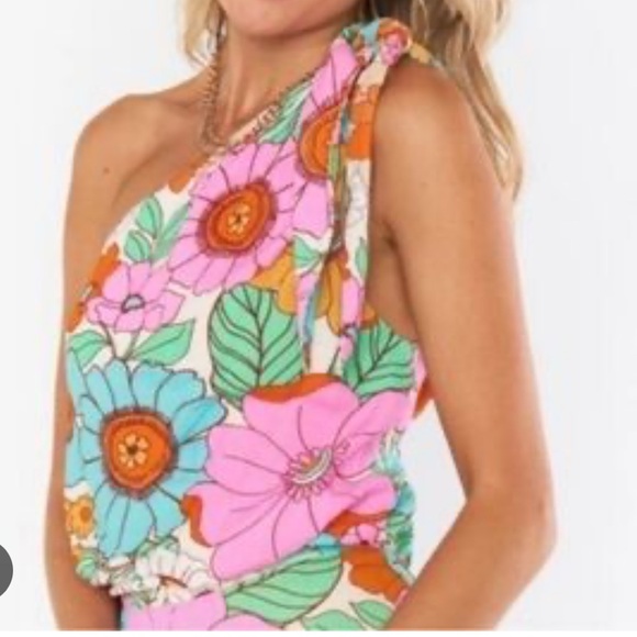 Show Me Your MuMu Tops - Show Me Your MuMu One-Shoulder Floral Crop Top in Pink, Blue, Green, Orange